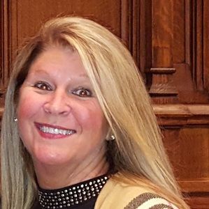 Meet your Posher, Denise